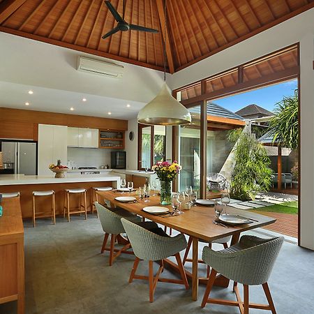 Villa Odyssey Seminyak  Exterior photo